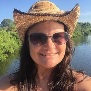 Meet your Posher, Tonja