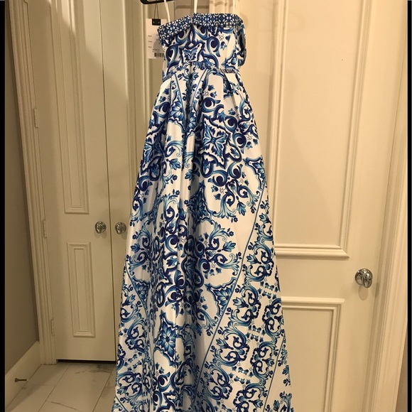Brand new, never worn Mac Duggal gown. - Picture 4 of 5