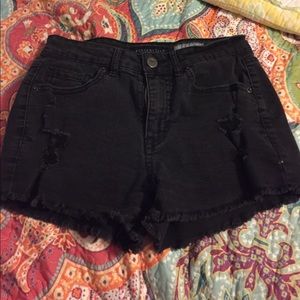 black aéropostale high waisted shorts