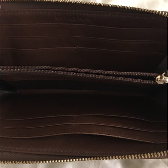 SOLD - Picture 4 of 6