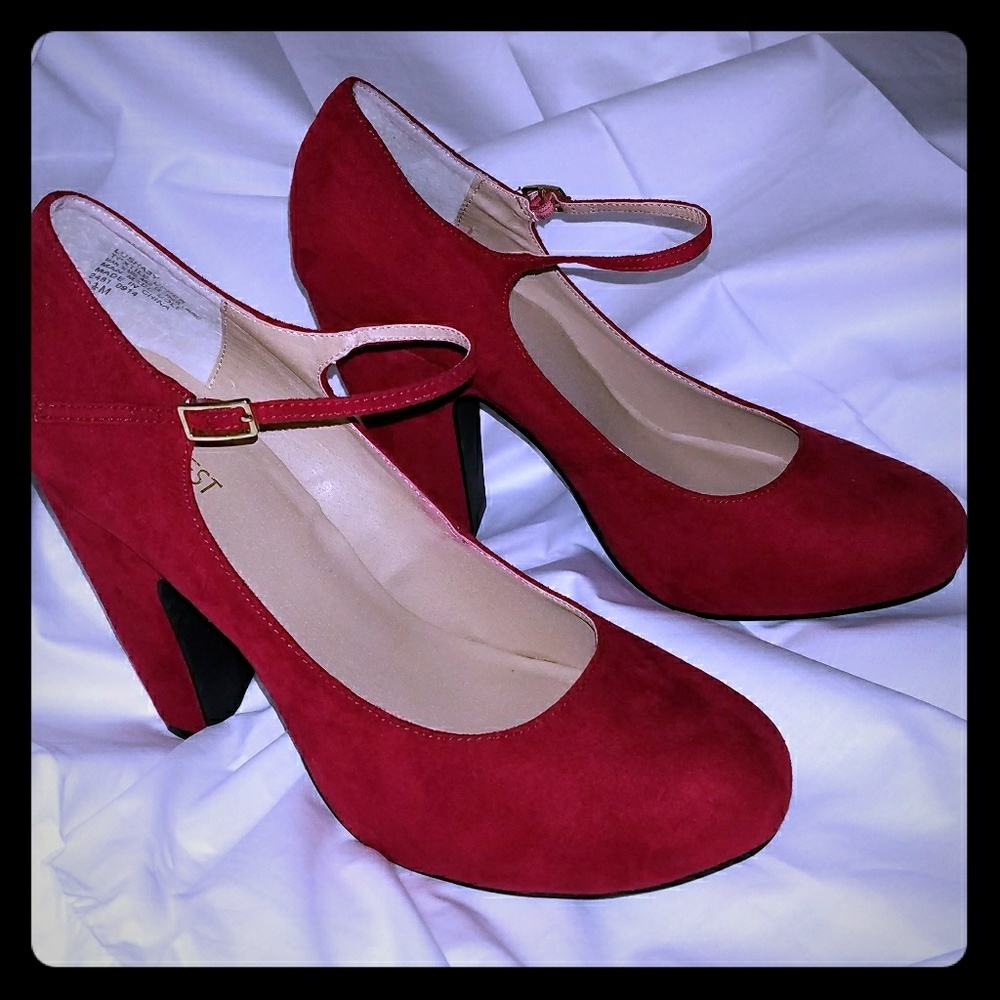 Nine West Lusha 3Y Platform Pump