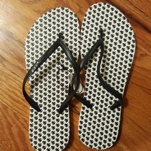 Gap flip flops with tag