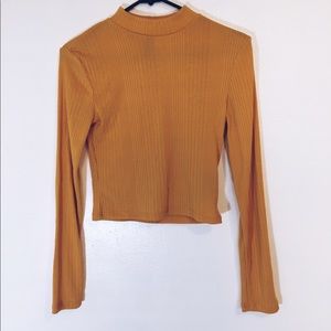 Basic mustard undershirt