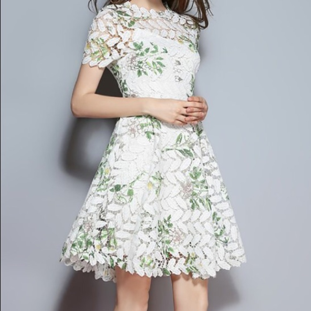 White lace A line dress with leaf print