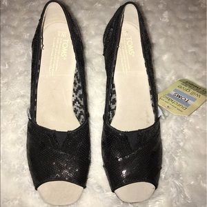 NWT Black Sequined TOMS