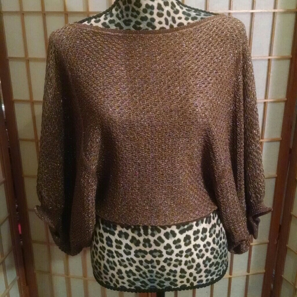 Gold Metallic Wide Sleeve To