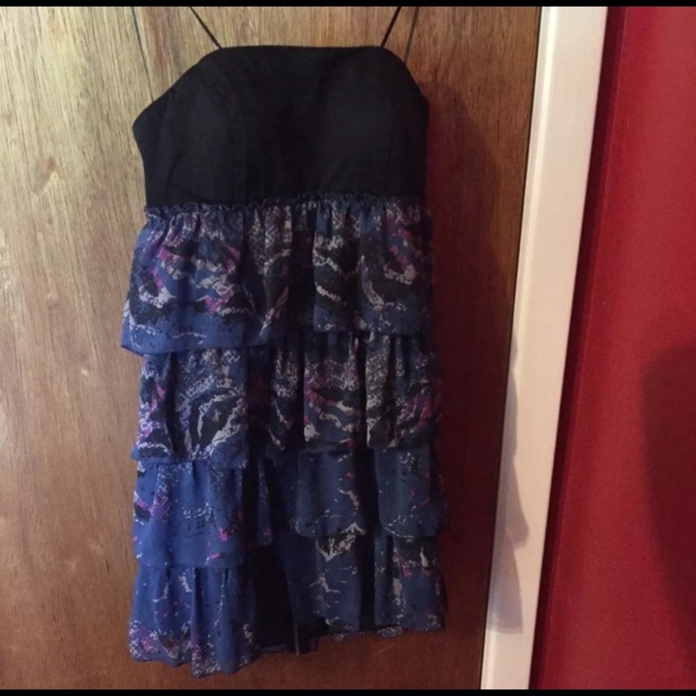 Strapless GUESS dress
