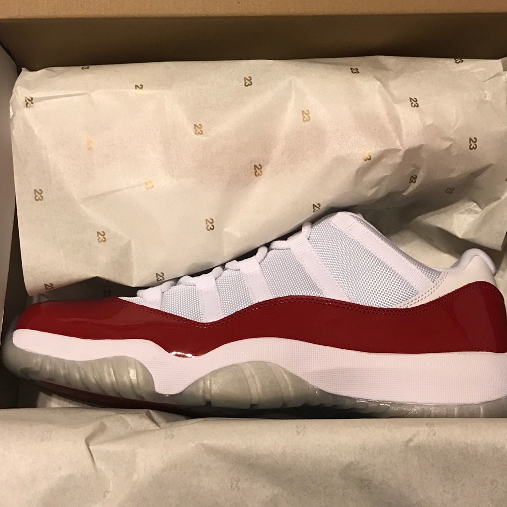 ‼️SOLD‼️Cherry 11 low