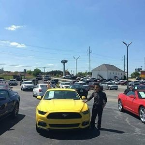 Meet your Posher, Denis