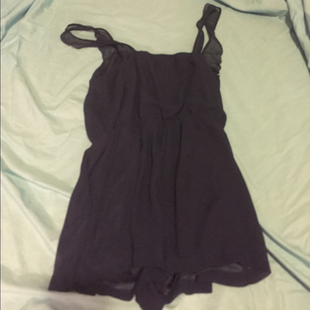 Romper - Picture 2 of 3