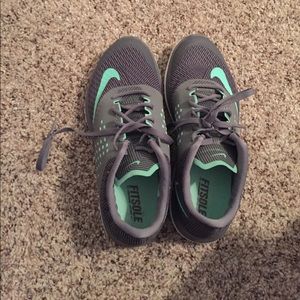 Nike Shoes size 8. only worn once