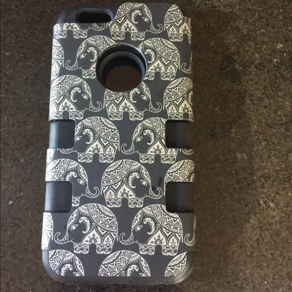 Audio Chic elephant case