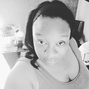 Meet your Posher, Candis