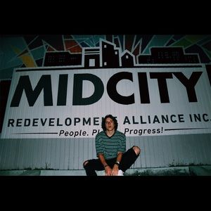 Meet your Posher, Davis