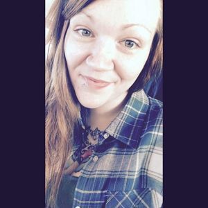 Meet your Posher, Casey