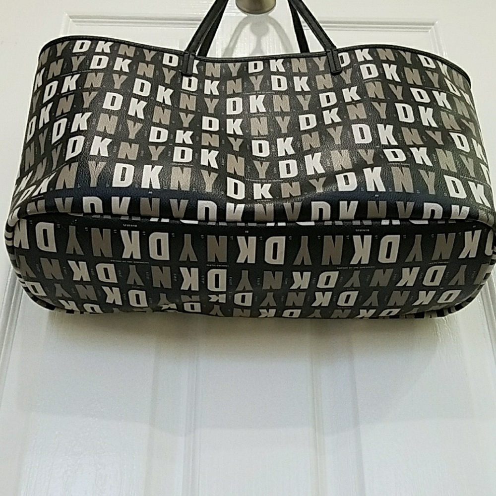 DKNY bag - Picture 2 of 5
