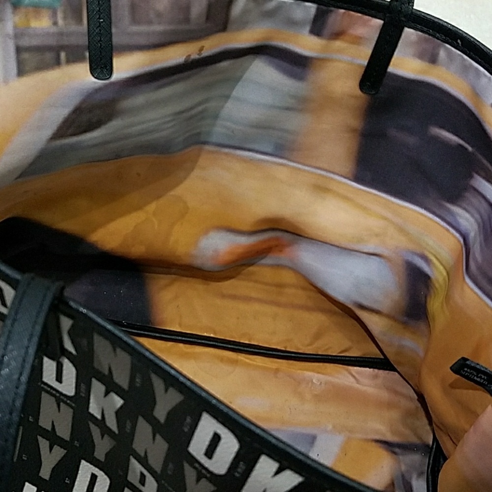 DKNY bag - Picture 5 of 5