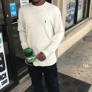 Meet your Posher, Akeem