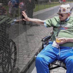 Meet your Posher, Larry