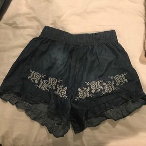 Francesca's flowy shorts