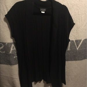 Black knit short sleeve cardigan