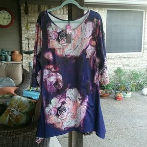 Beautiful Uneven Hem Floral Tunic, Sz 1X
