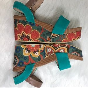 Sandals turquoise brown wedges