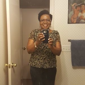 Meet your Posher, Stella