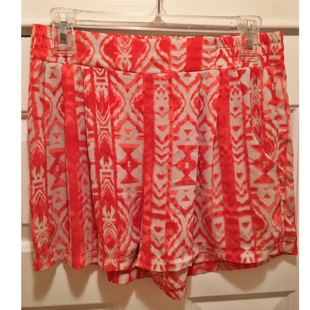 Printed stretch short with pockets