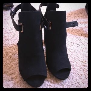 Brand new peep toe booties