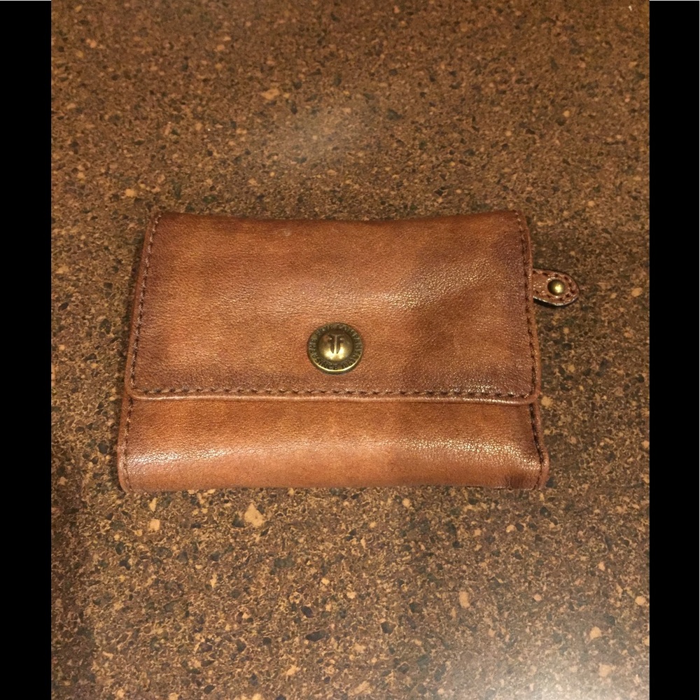 FRYE Melissa Small Antique Soft Full Grain wallet