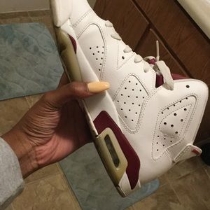 Jordan 6 maroon