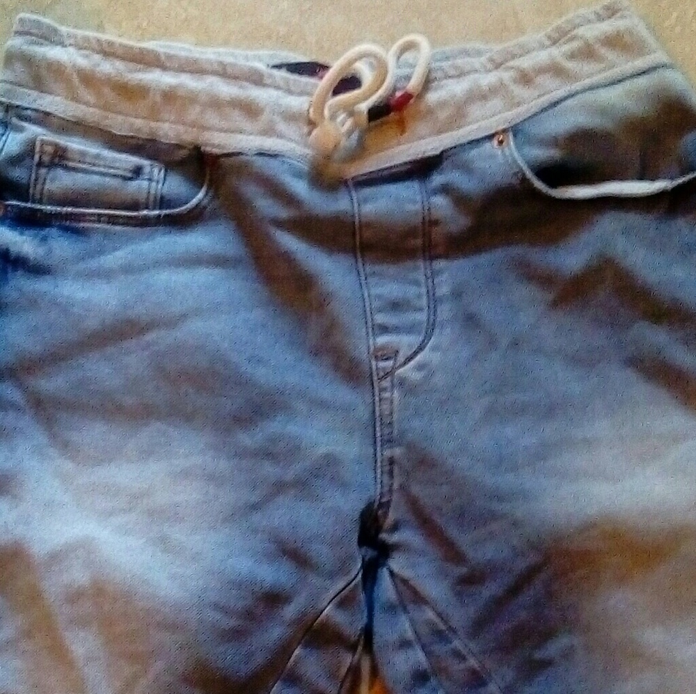 Zaraman Soft Denim Shorts