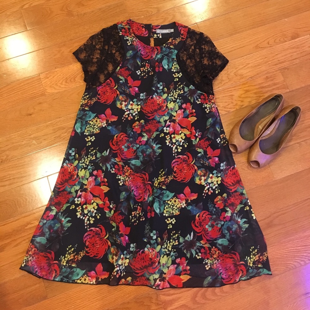 ⚡️SALE⚡️ASOS chiffon swing dress in bright floral print