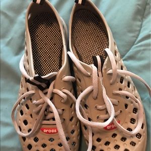 Lite wt laceup shoes