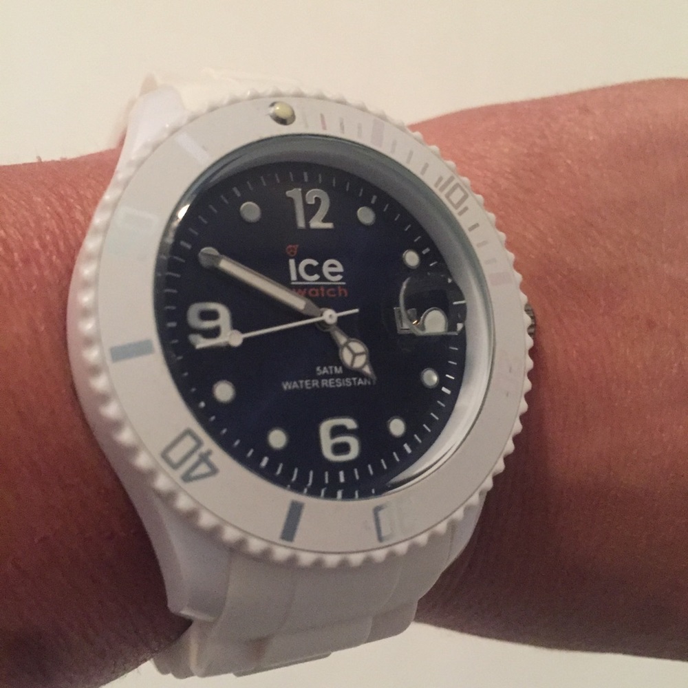 Sharp! Ice Watch: White with Navy Accents