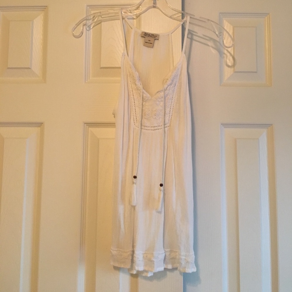 Never worn lucky brand tank!