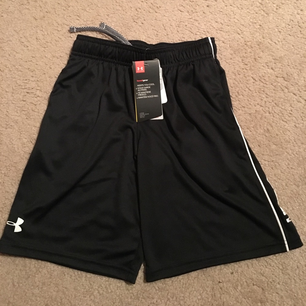 NEW Under Armour Heat Gear Boys Shorts