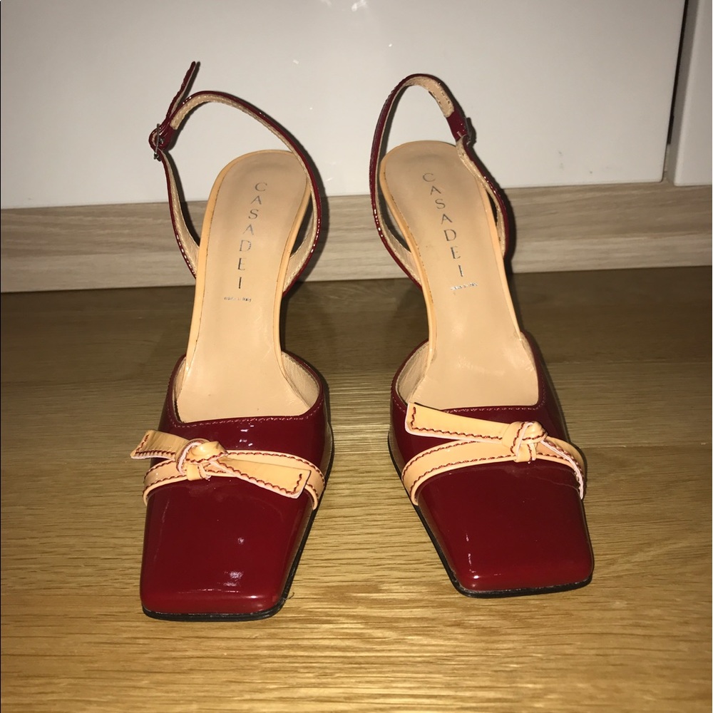 Beautiful NEVER WORN heals