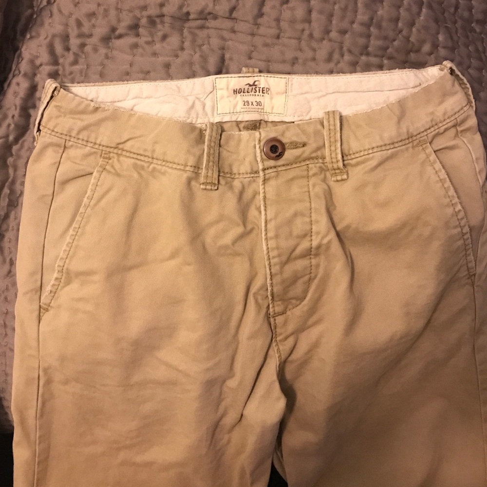 Hollister khaki pants 28x30