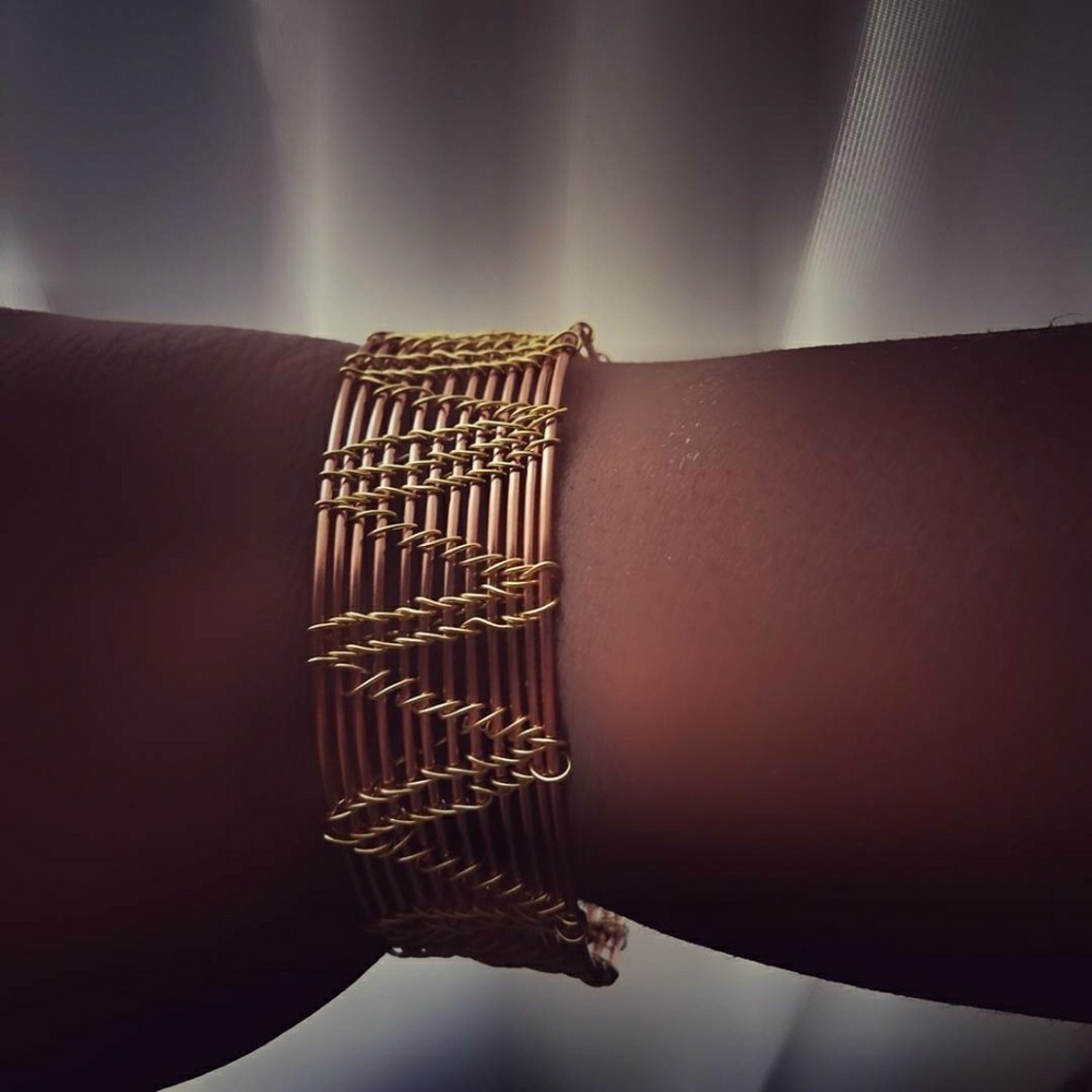 Handmade Wire Bracelet - Picture 3 of 4