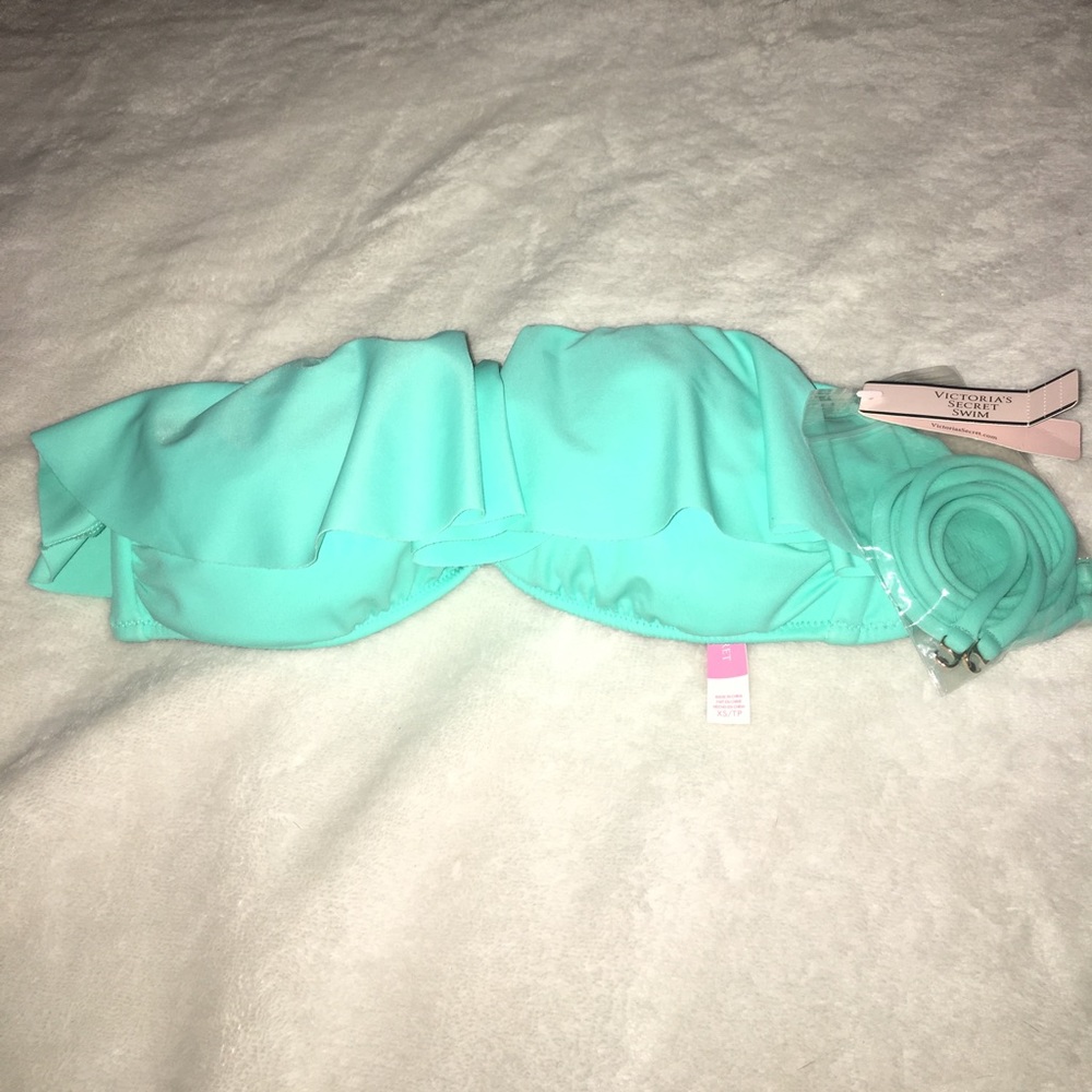 ✨NWT✨ Victoria's Secret bathing suit top