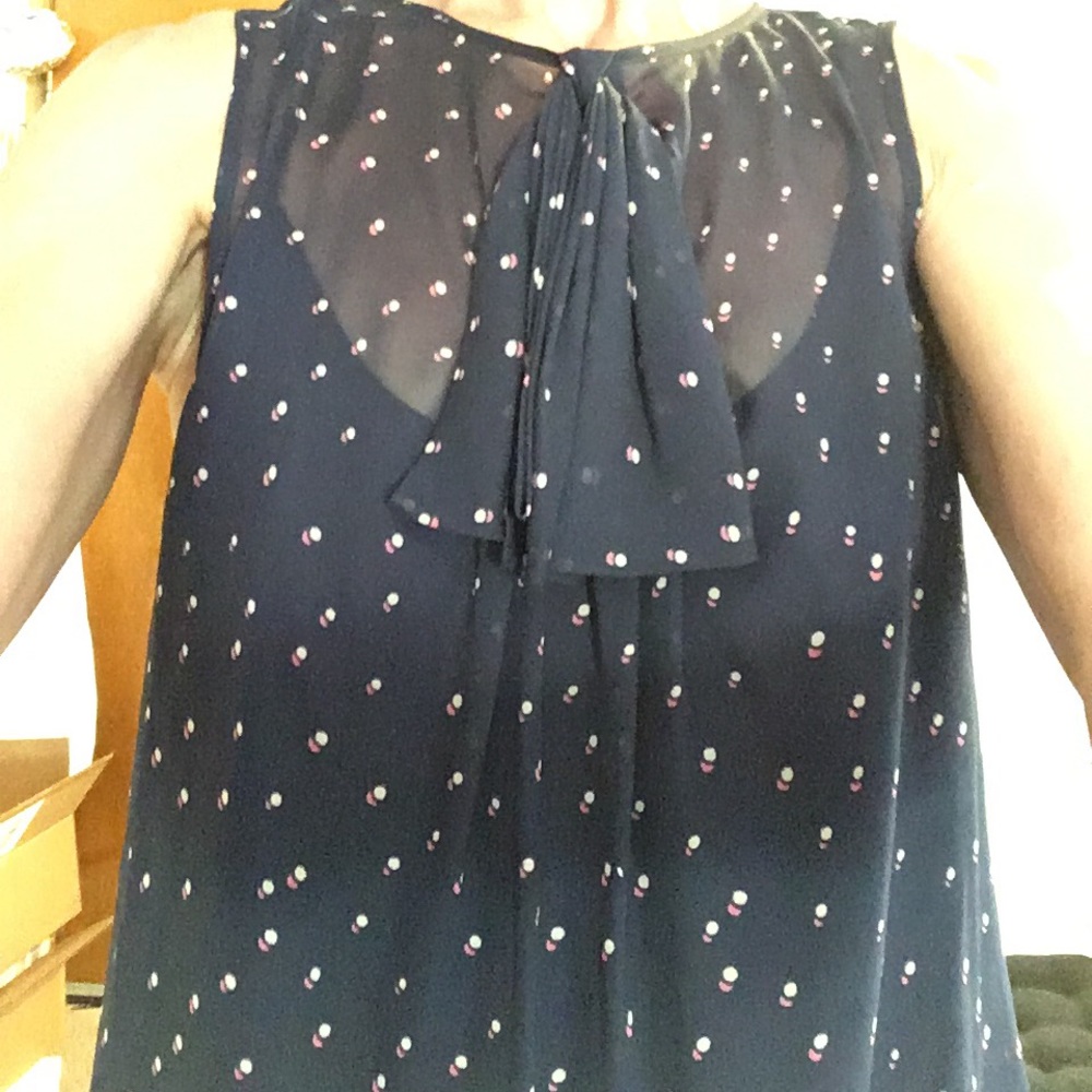 Sleeveless blouse with camisole