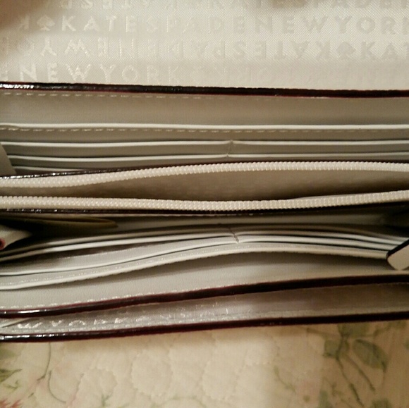 Kate Spade Wallet - Picture 3 of 4