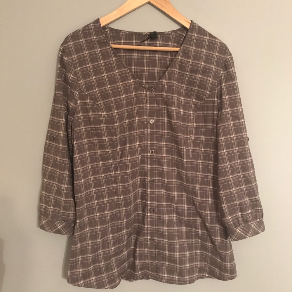 The Limited/Outback Red Button Up Plaid Shirt XL