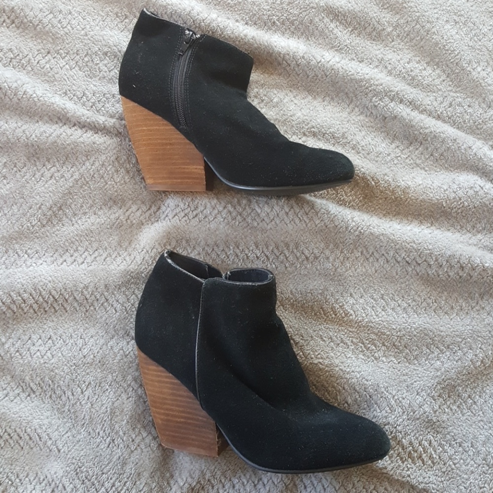 Ankle boots