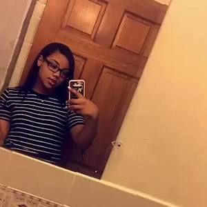 Meet your Posher, Makaila