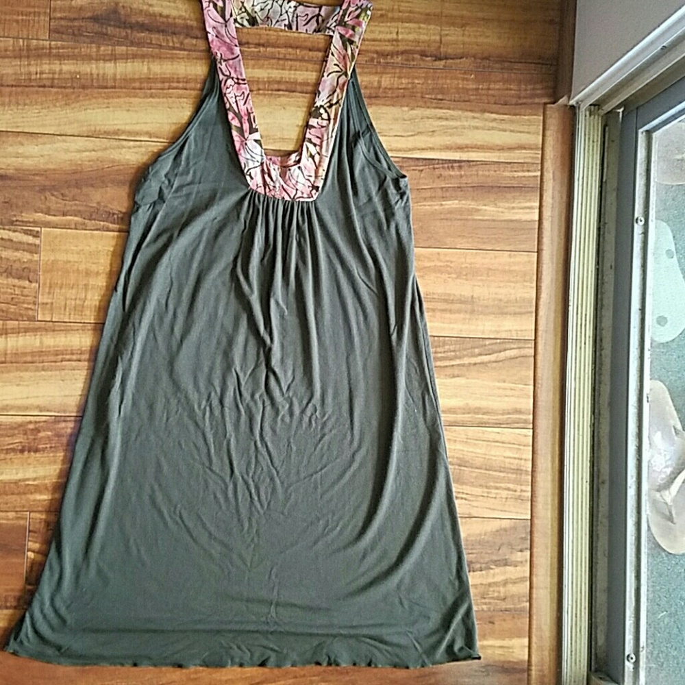Dress - Picture 2 of 2