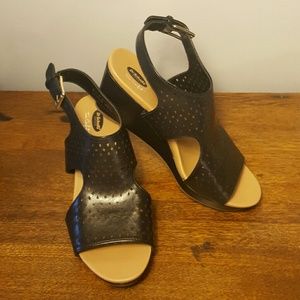 Dr. Scholls True Comfort wedge sandals size 7