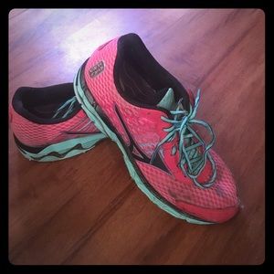Running shoes